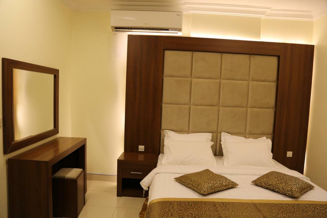 マディーナ Reef Al Madina Furnished Unitsアパートホテル エクステリア 写真