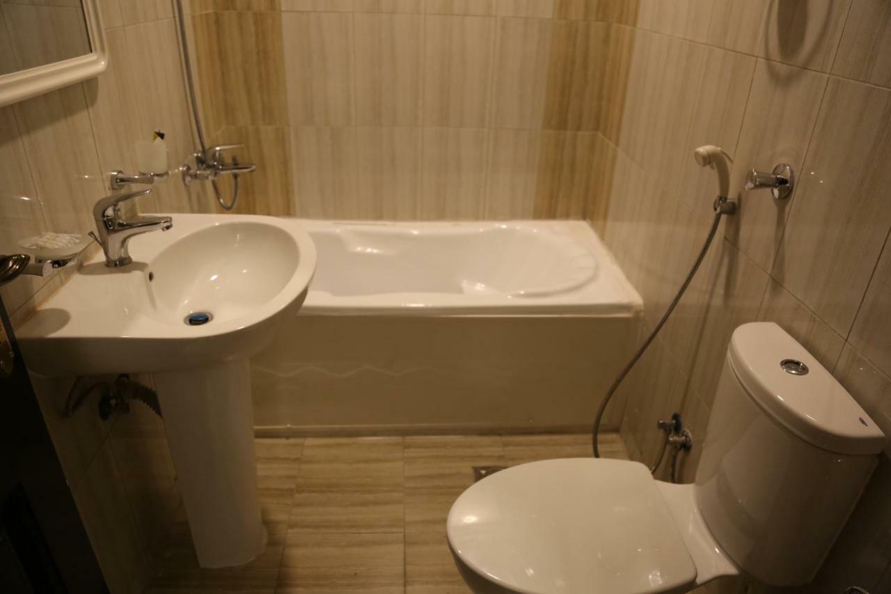 マディーナ Reef Al Madina Furnished Unitsアパートホテル エクステリア 写真