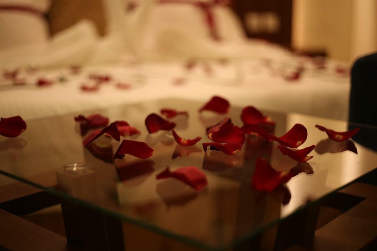 マディーナ Reef Al Madina Furnished Unitsアパートホテル エクステリア 写真